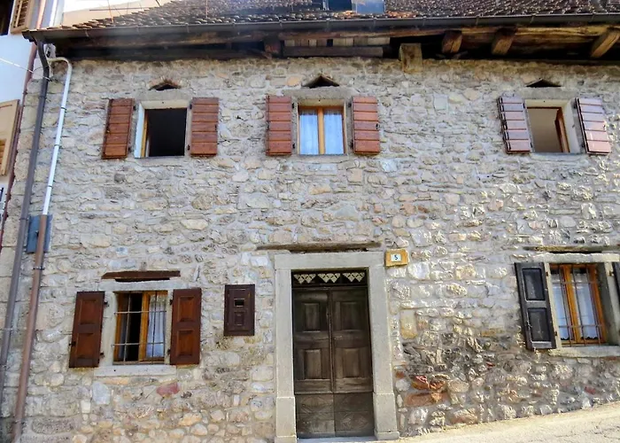 Sostasio Holiday home *